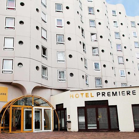 Hotelf1 Cergy Exterior photo